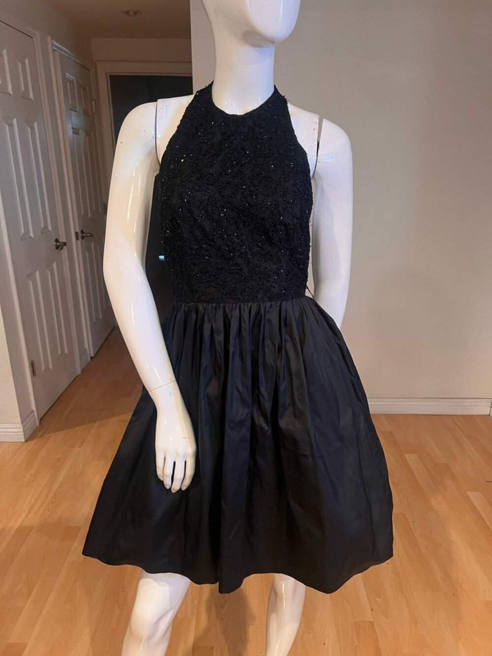 CATHERINE REGEHR EMBELLISHED LACE TAFFETA DRESS SIZE P / XSMALL